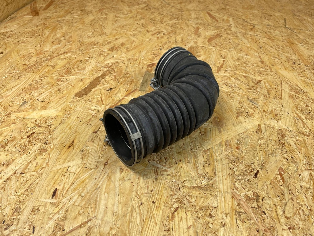 фото №7, Впуск повітрозабірник шланг канал повітря toyota hilux viii 17881-0e050 2015-