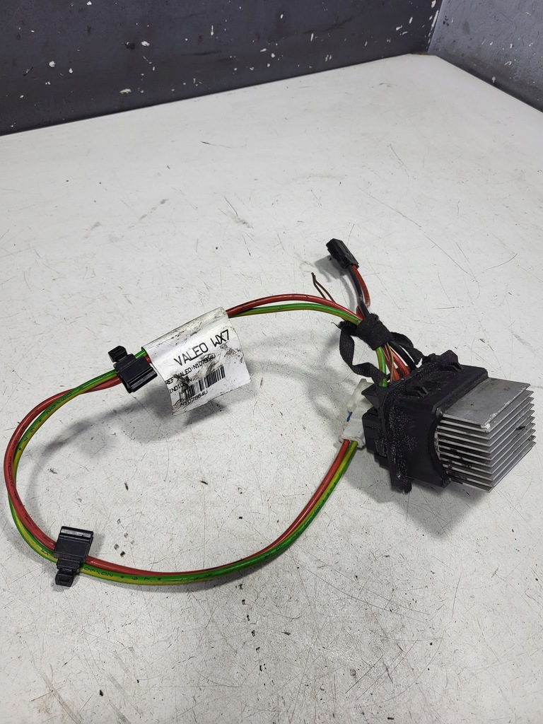 фото №8, Резистор резистор вентилятор peugeot 508 i t1017845r