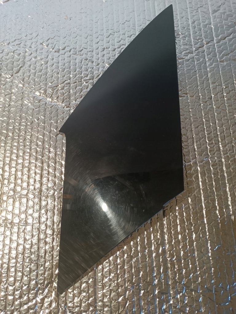 Купить Треугольник заглушка крыла задняя правая правый  renault megane iv универсал