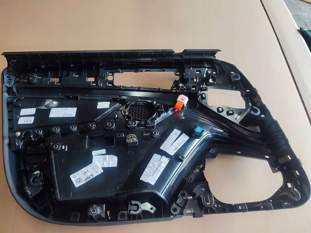 фото №8, Обшивка дверь porsche panamera 971 правый alcantara skura обшивка idealny