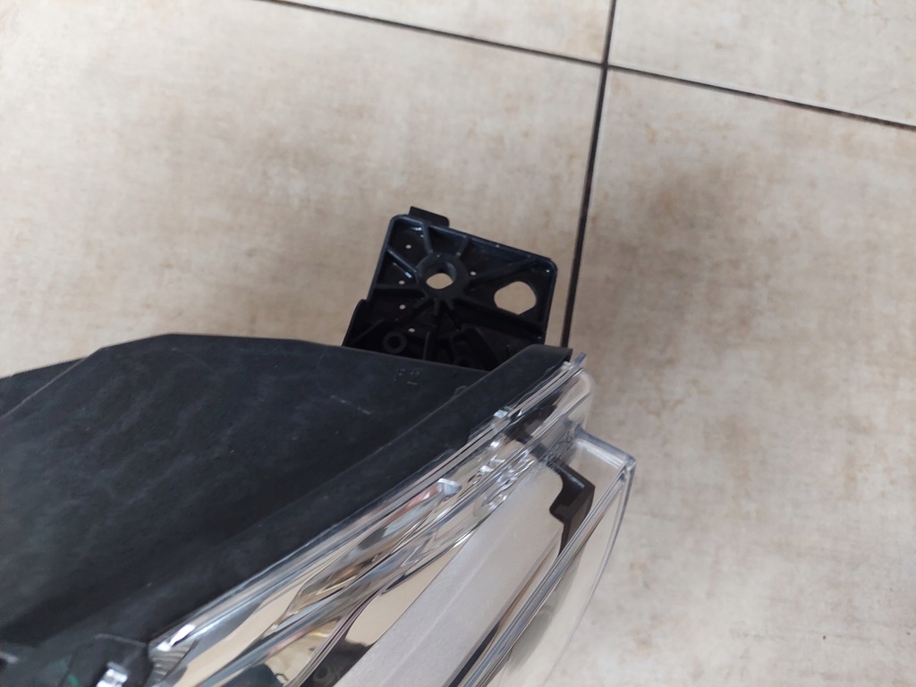 фото №8, Лампа - права - звичайна - bez led --- opel combo e