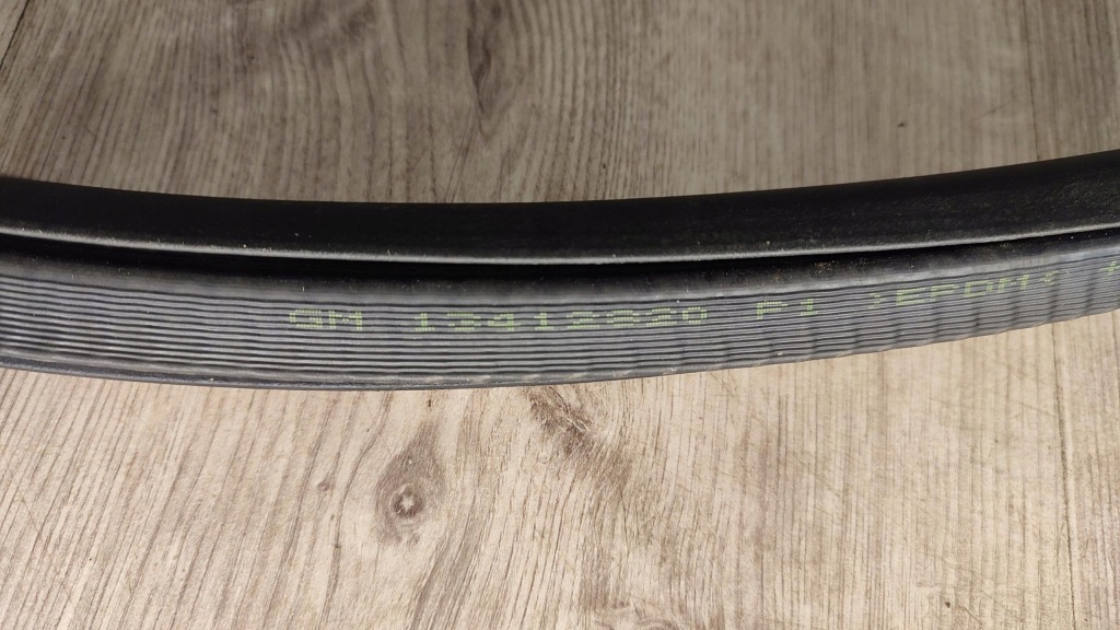 фото №3, Opel adam прокладка дверь 13412820