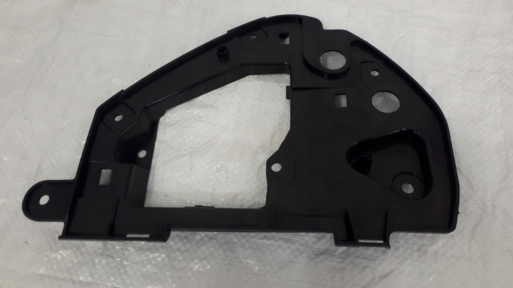 фото №14, Рамка предохранителей audi a3 8l leon 8l0858387a