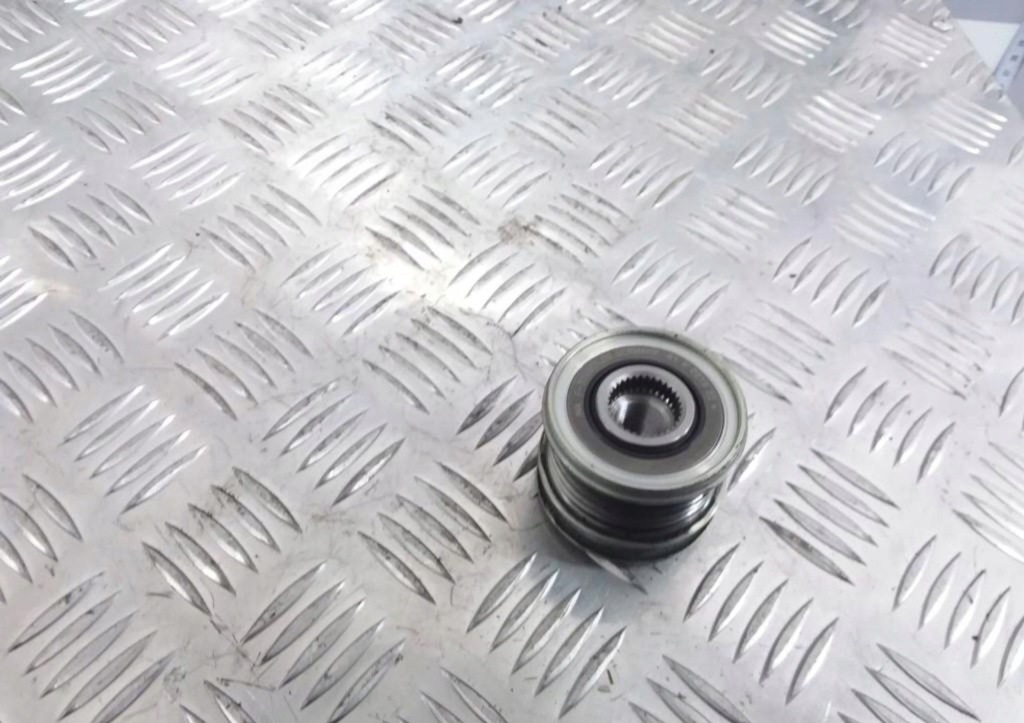 2014 mercedes-benz sprinter w906 шків генератора f55290102 Недорого