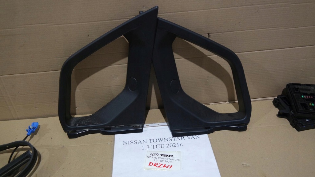 фото №7, Рамка захист скло двері nissan townstar van kangoo citan 2021r.