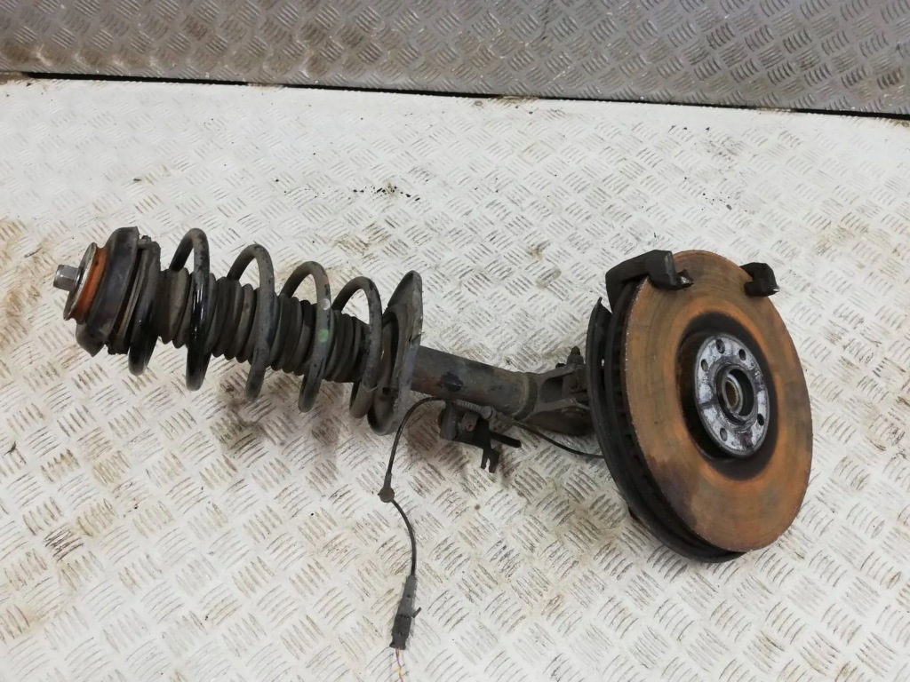 фото №1, Citroen c4 ii ds4 lift 2,0 hdi амортизационная стойка поворотный кулак правая