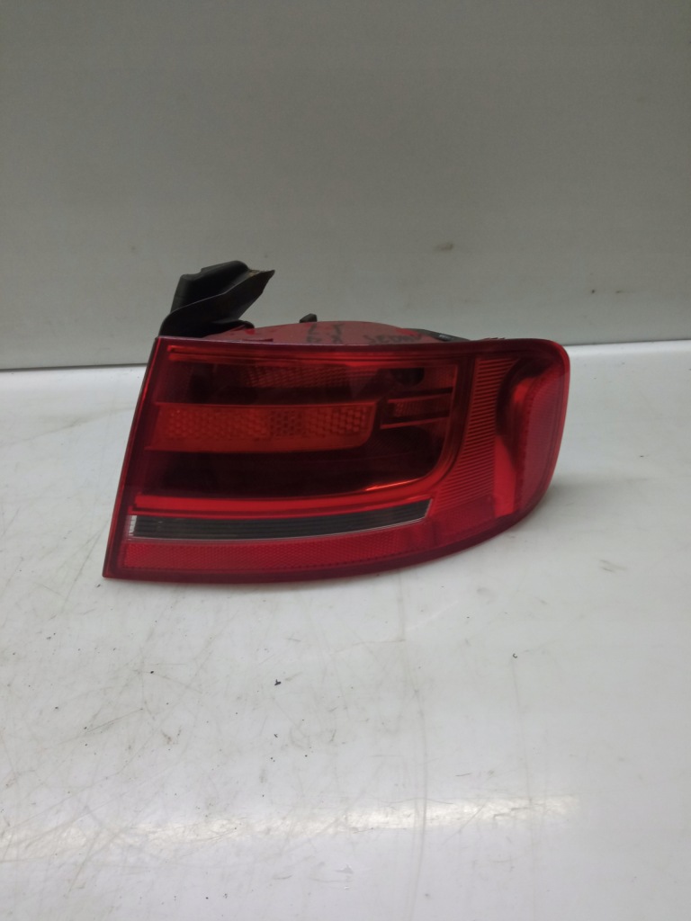 фото №1, Лампа правая задняя audi a4 b8 sedan