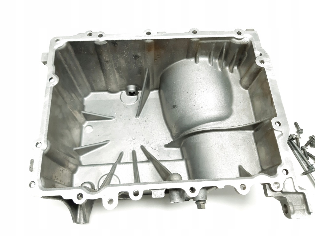 Поддон масляная ford focus mk3 1.0 ecoboost e3bg-6675-da Недорого