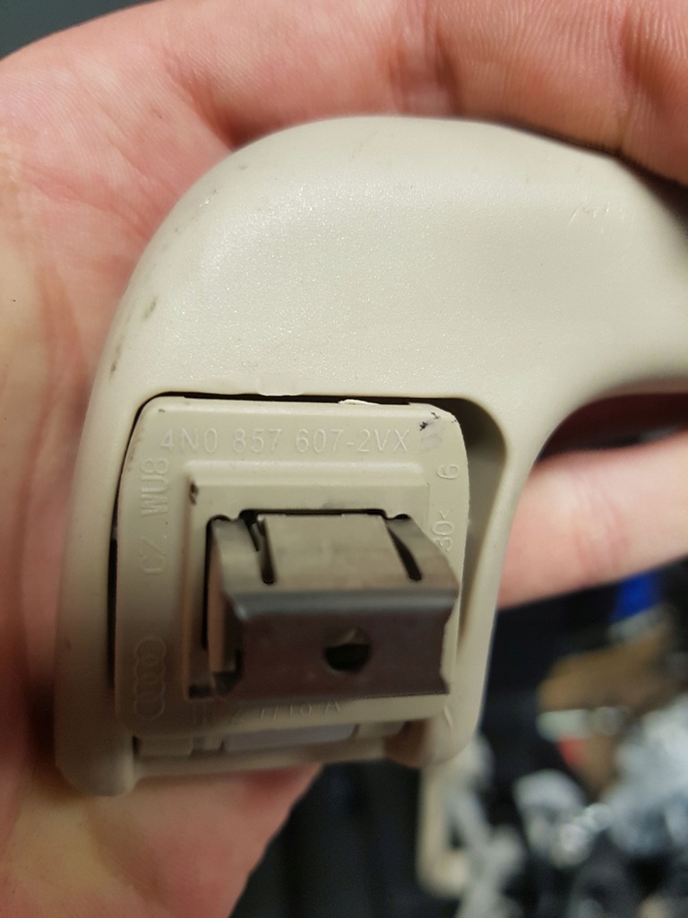 фото №5, Ручка кронштейн стельовий vw touareg iii 4n0857607