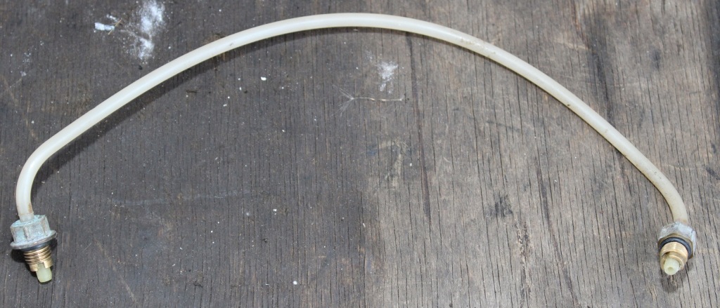 фото №1, Mercedes w220 шланг airmatic короткий