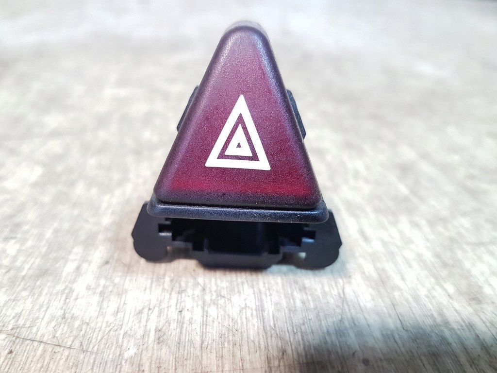 фото №1, Кнопка света аварийных mercedes w168 lift