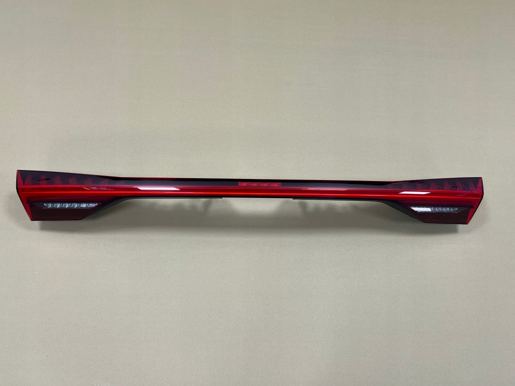 фото №1, Audi a7 4k лампа led w крышка багажника 4k8945095c