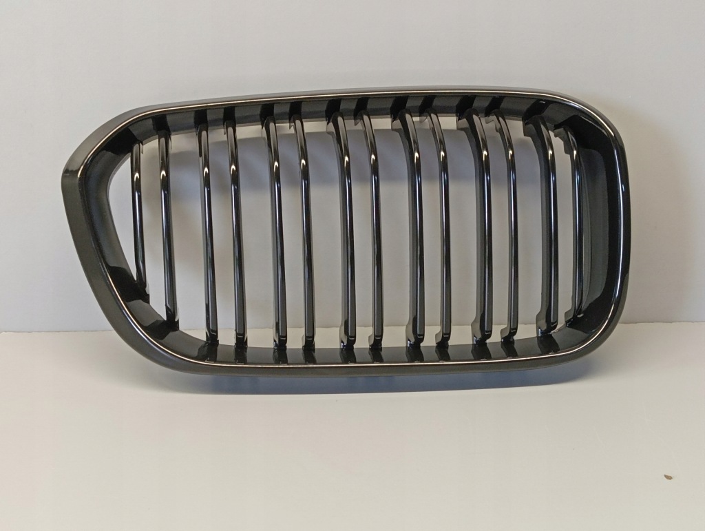 фото №1, Решітка радіатора решітка радіатора правий bmw 1 f20 f21 чорний блиск