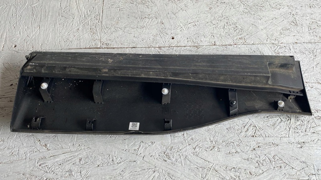 фото №4, Toyota corolla cross задняя левая молдинг дверь