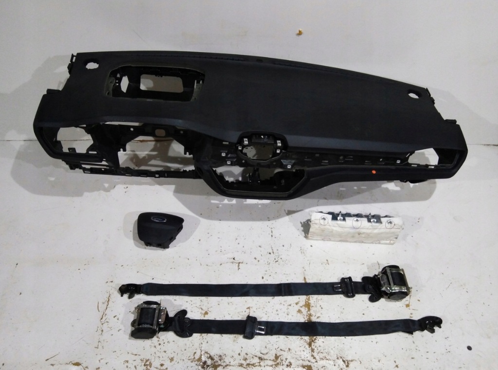 фото №1, Focus mk 4 iv приборная панель консоль подушка безопасности подушки безопасности ремни