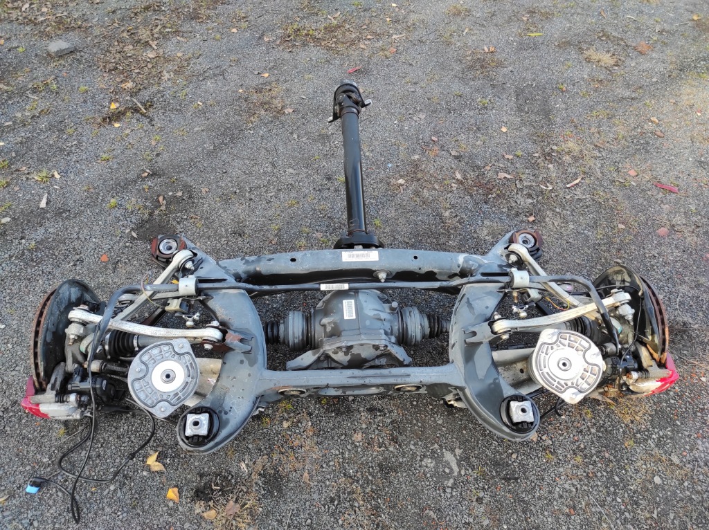 Купити Балка підвіска задня комплект mercedes sl w 231