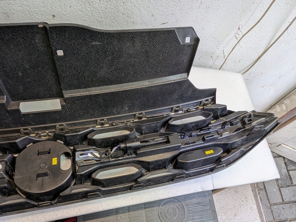 фото №9, Решітка радіатора перед решітка радіатора передній vw t-roc t roc r line 2ga853651 2ga853653h