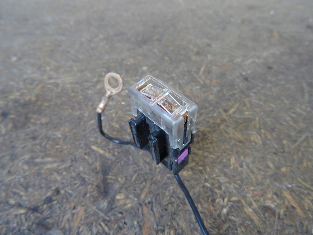 фото №9, Audi a3 8p запобіжник напруги клеми 7l0915457b