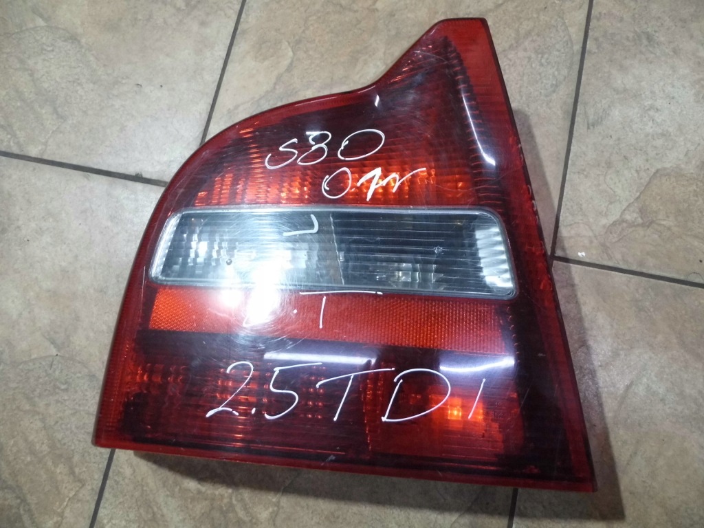 Купити Volvo s80 2.5tdi 01' лампа лівий задня 9154478