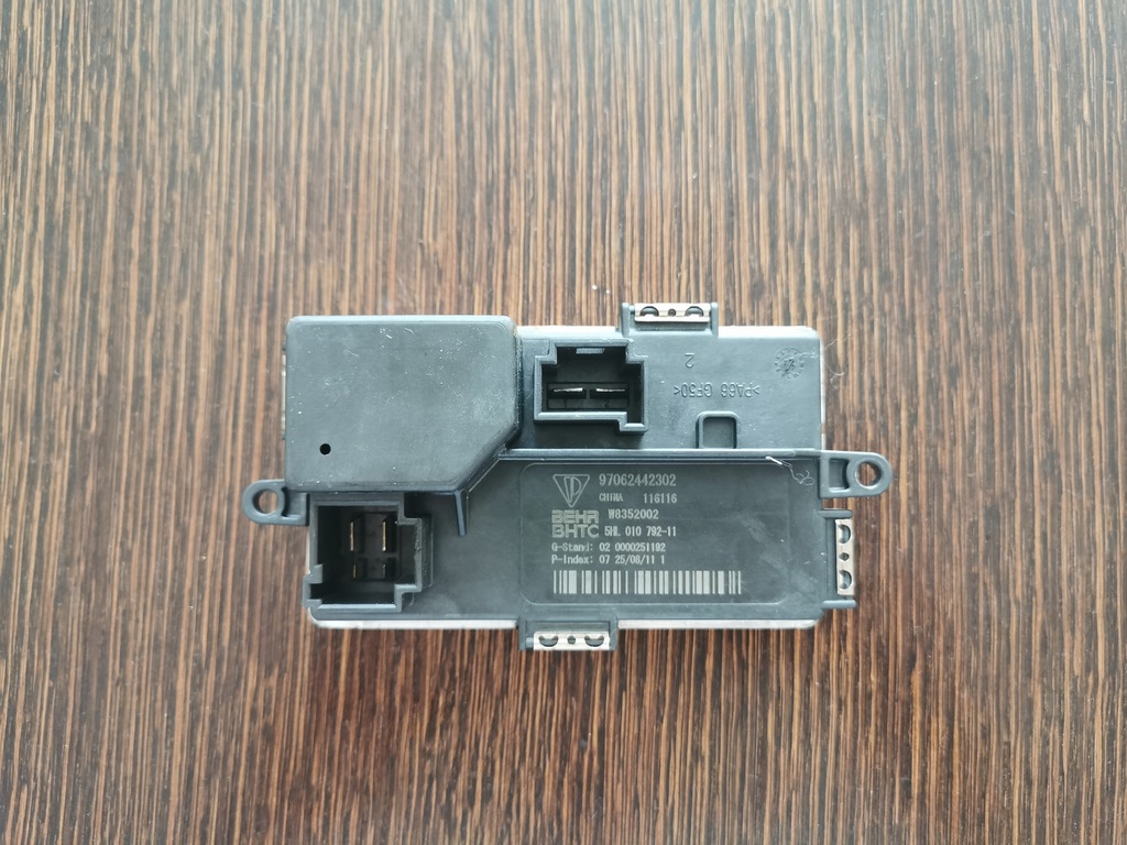 фото №1, Резистор вентилятор porsche panamera 97062442302