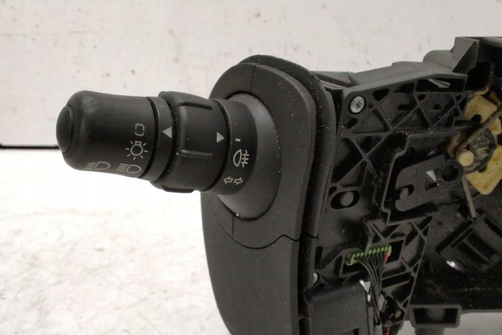 фото №8, Переключатели renault grand scénic ii jm0/1_ 8200107952 1.9l дизель 2007