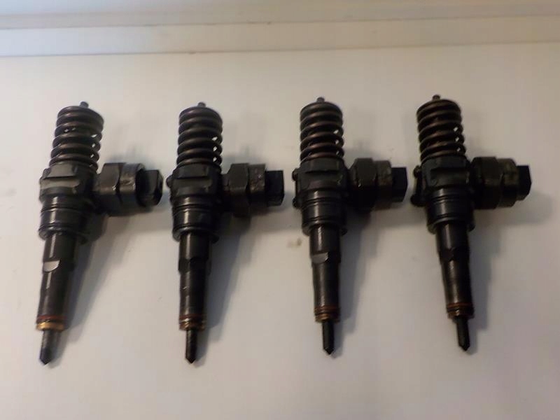 Купити Насос-форсунка vw bora 038130073f 1.9 tdi audi