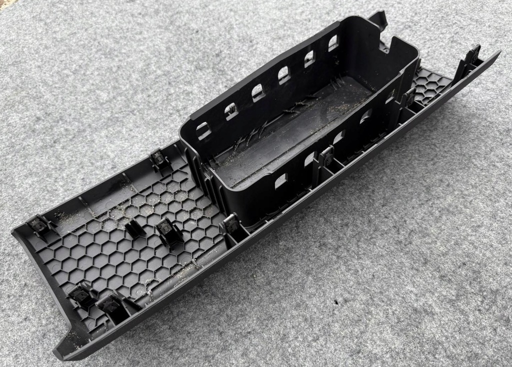 фото №9, Dacia duster 2021- 2025 заглушка подушки безопасности пассажира подушка подушка безопасности air bag