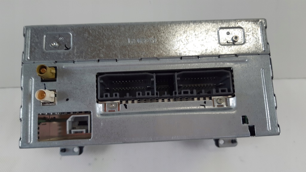 фото №1, Chrysler pacifica 16- радио 68232026ak