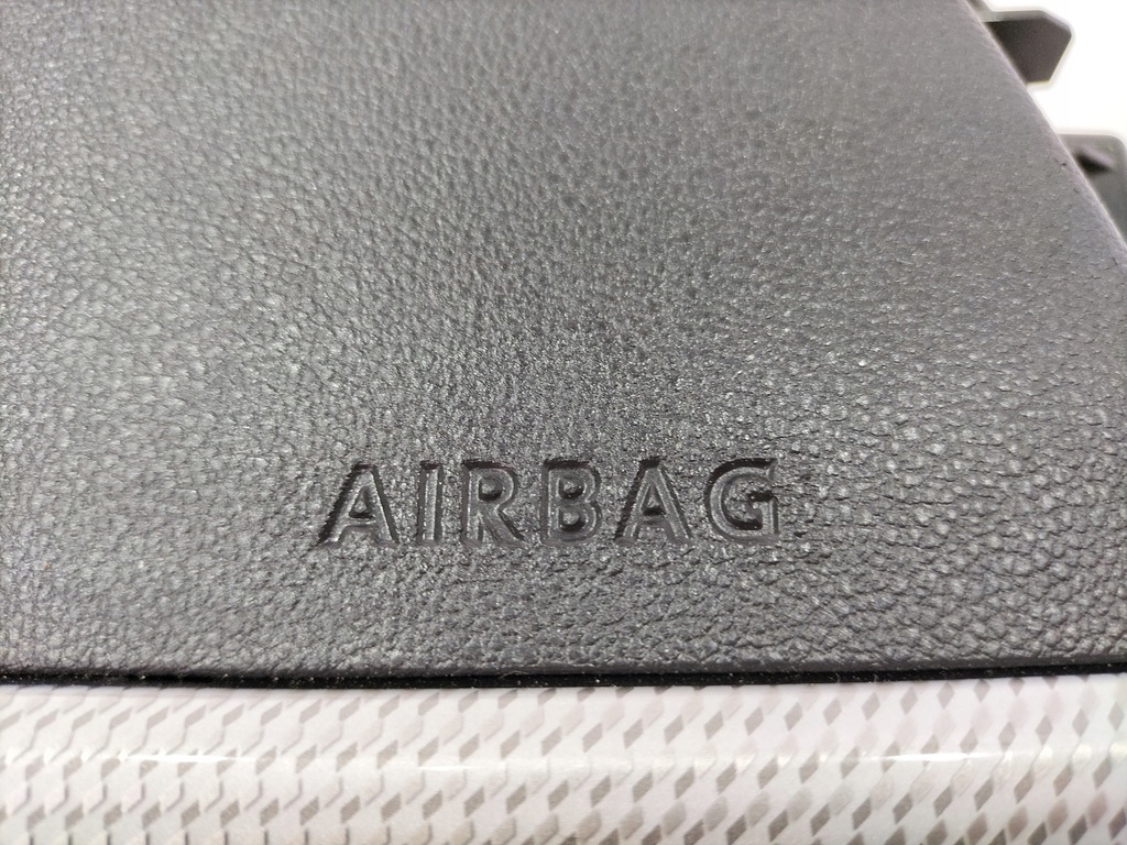 фото №7, Vw e up e-up панель приладів консоль подушка безпеки подушки безпеки ремені оригінал демонтаж