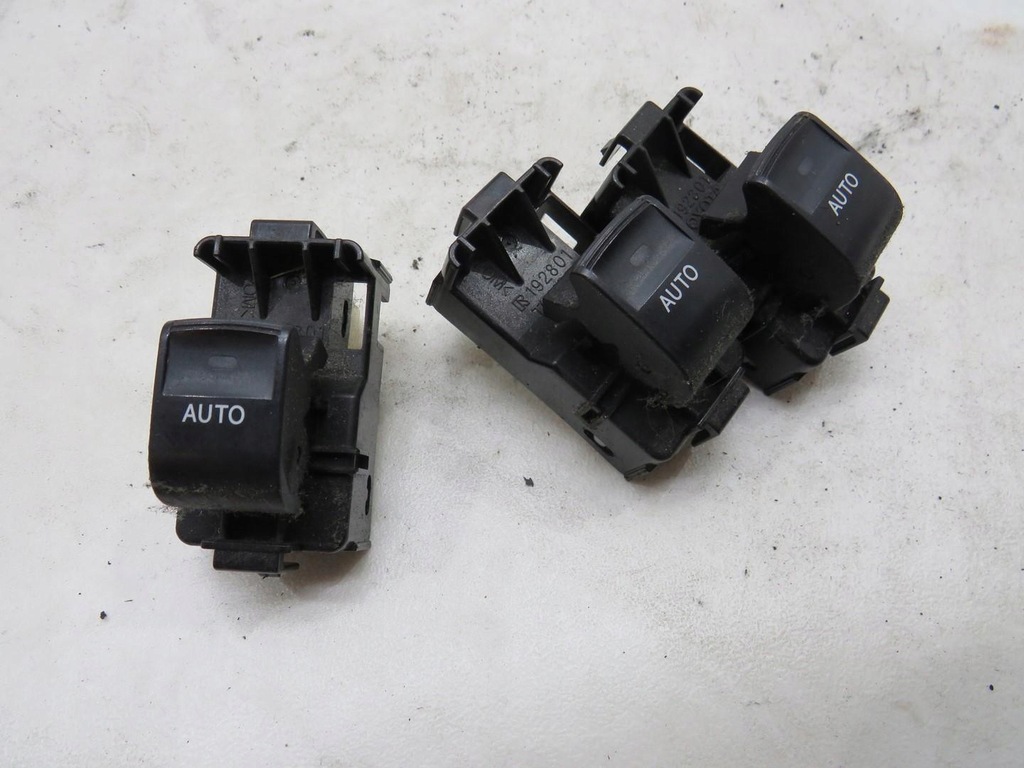 фото №1, Панель кнопка окон auris ii