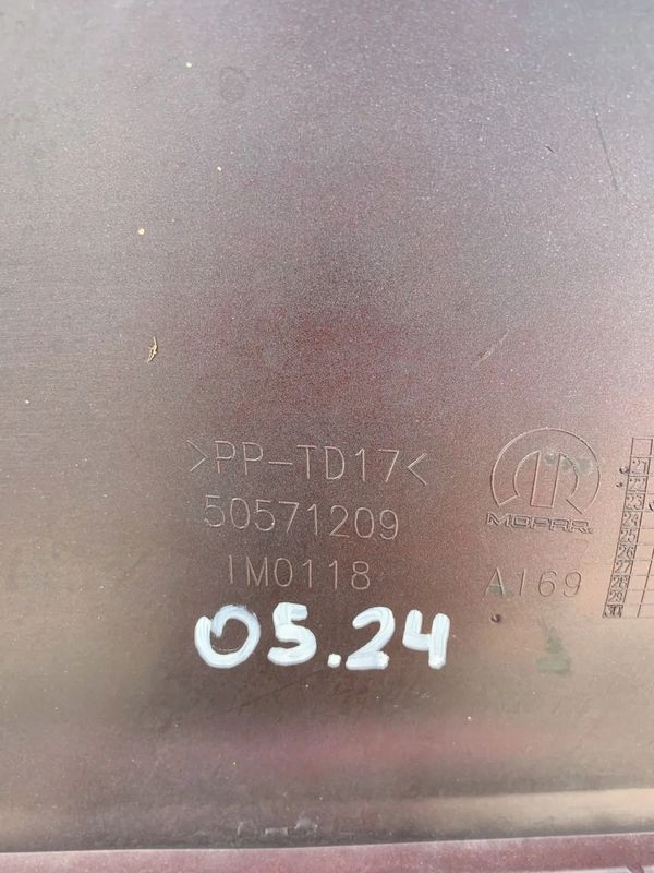 фото №10, Alfa romeo tonale 22r бампер перед передний 2022 pdc