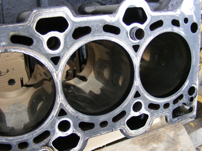 фото №9, Блок двигателя bmw e46 x3 e83 3.0d m57n 204km 306d2 0306104 чугунный