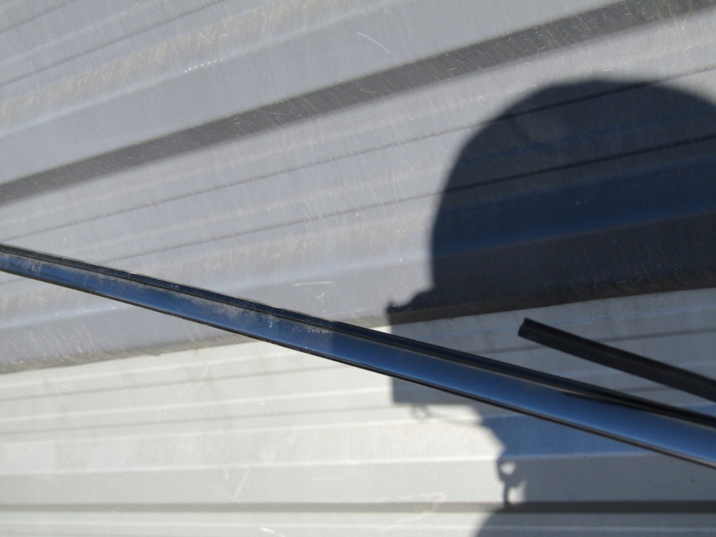 Купити 25 mercedes w124 купе молдинг стійка крила дахова ліва сторона