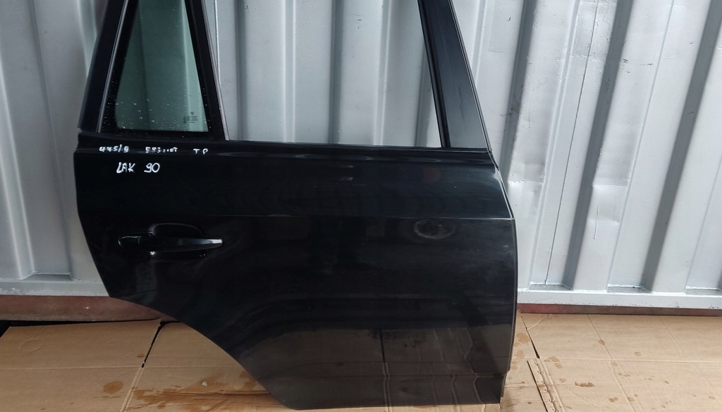 фото №1, Bmw x3 e83 lift двері правий задня black sapphire