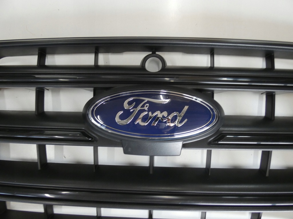 фото №2, Решётка радиатора, решётка радиатора ford transit mk-8 lift