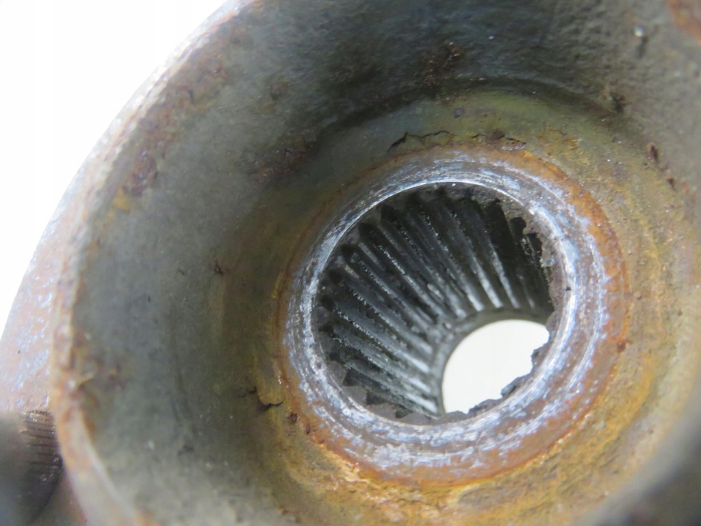 фото №14, Поворотный кулак ступица передняя левая suzuki wagon r+ 1.3 4wd 4x4