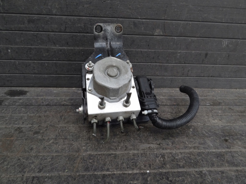 фото №1, Mitsubishi space star 2018 lift 1,0 насос abs 4760b229 оригинал