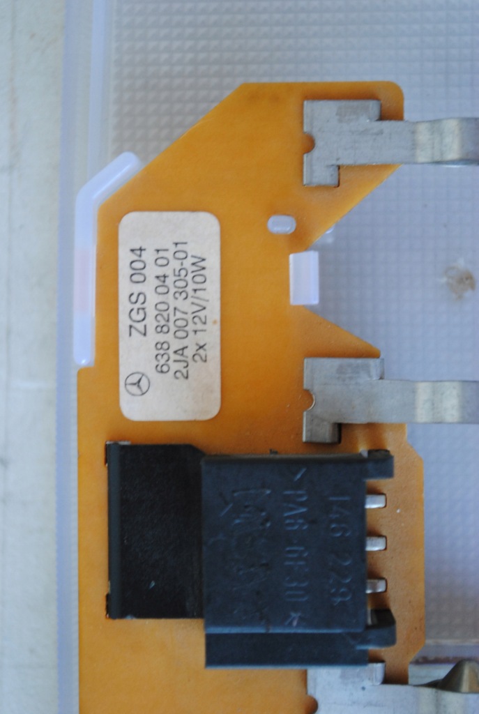 фото №3, Лампа внутрішня a6388200401