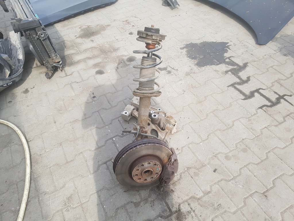 фото №1, Vw eos 06-10r 2.0 tdi амортизатор поворотний кулак права