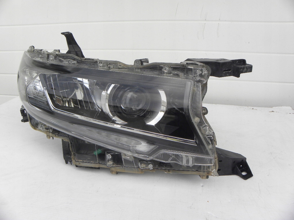 фото №1, Toyota land cruiser prado lift лампа передняя правая сторона 18-21 rok