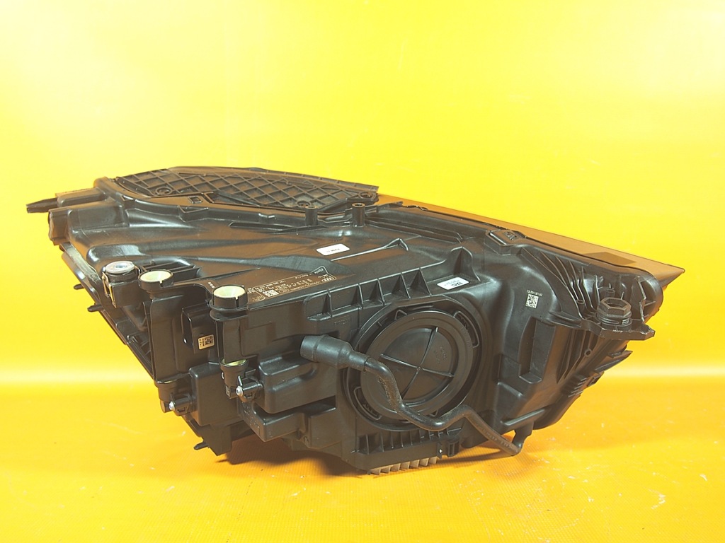 Audi q3 83a sb 18km фары перед full led комплект 83a941033 / 83a941034 Доставка