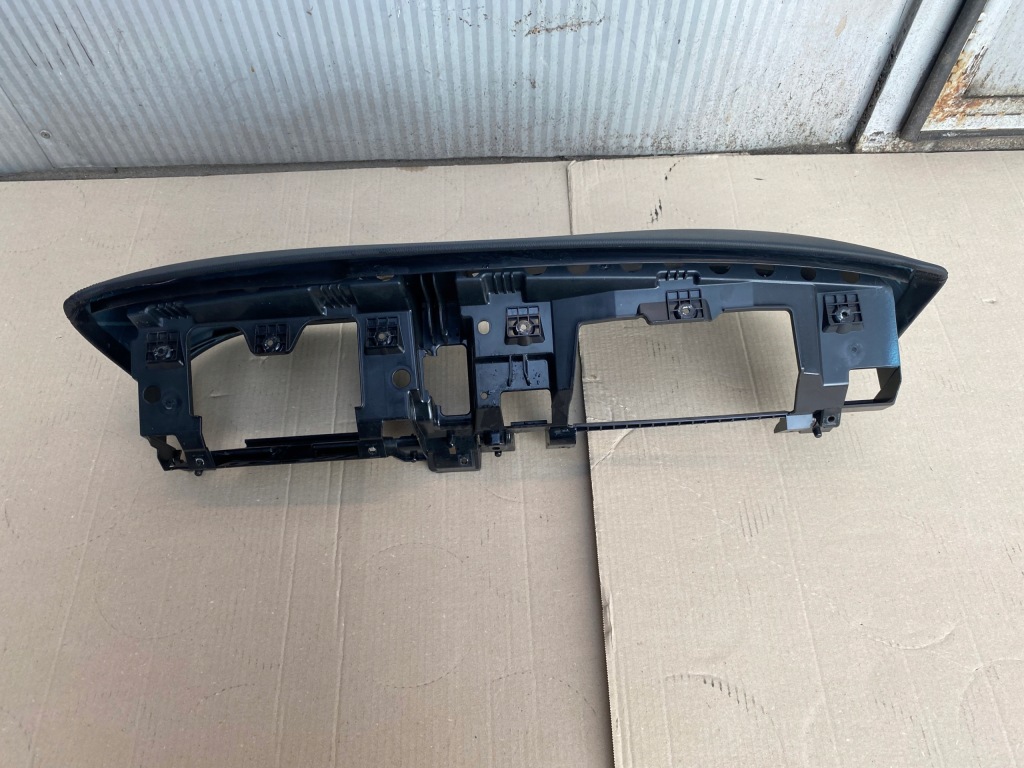 Накладка заглушка панели консоли спидометра козырёк 79221530 mercedes w221 с Разборки