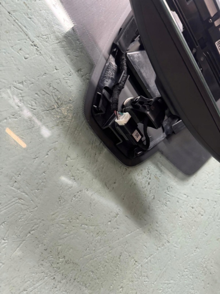 Купить Стекло передняя лобовое mazda 3 iv bp 2019-2025 43r-010679