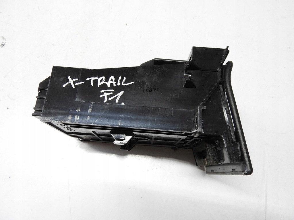 фото №6, Nissan x-trail t31 08-13 кронштейн na напитки 96965jg00a