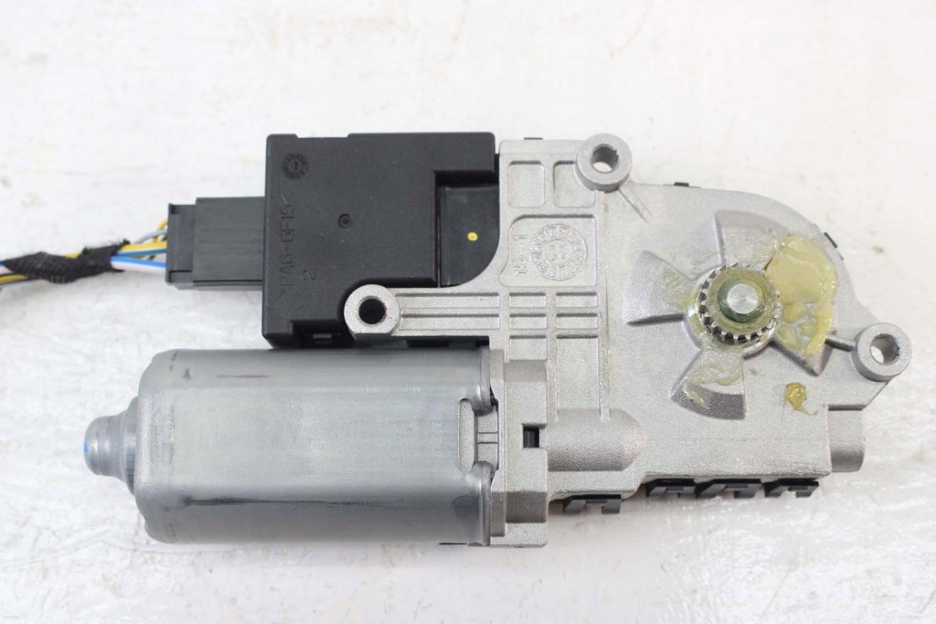 Купити Bmw 2 f46 моторчик люк 7383306 дах скляний панорама люк przes