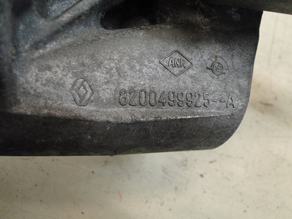 фото №4, Renault clio iii 1.5dci кронштейн подушка двигуна