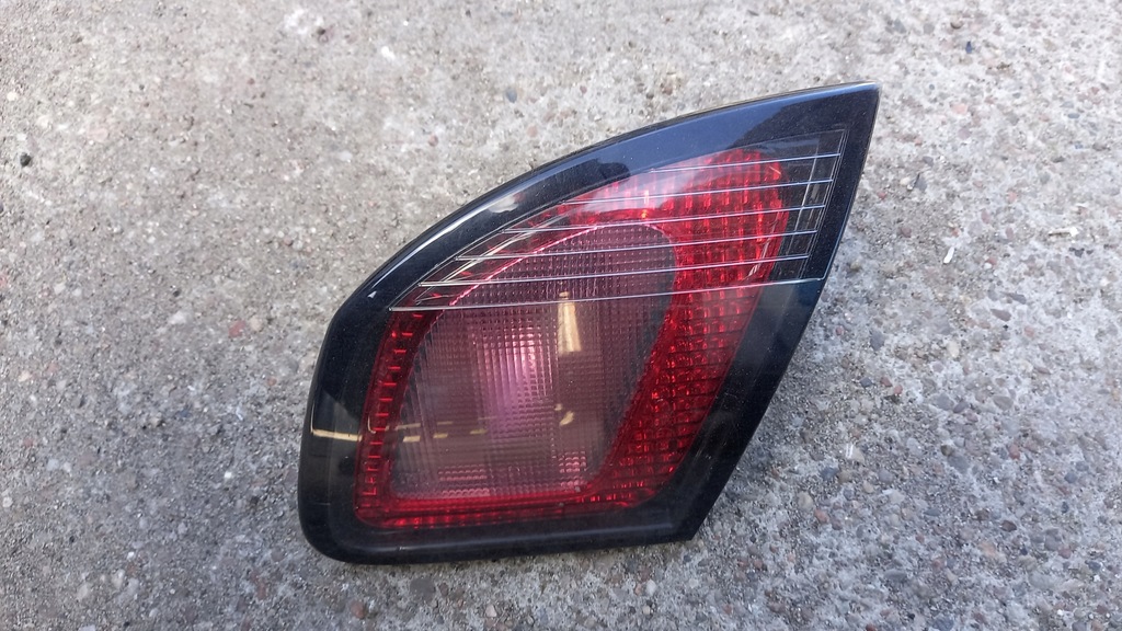 фото №1, Лампа задняя правая крышка багажника nissan primera 01r 2.0d