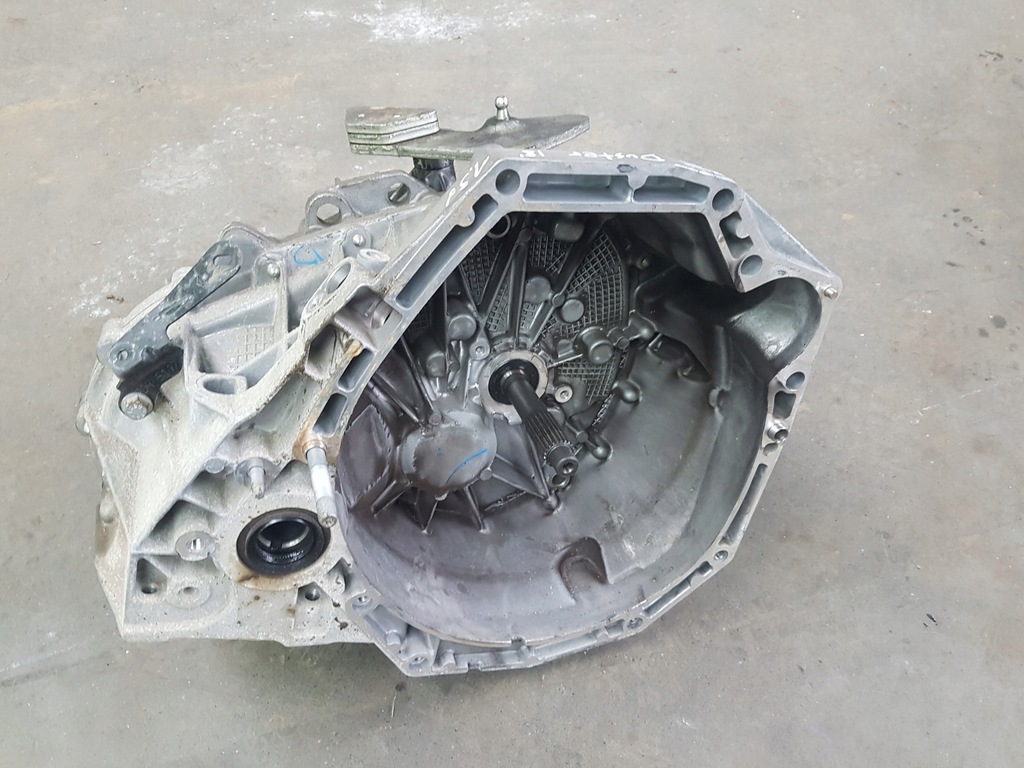 фото №6, Dacia duster ii 1.5dci коробка передач передач 5 передач 320103122r