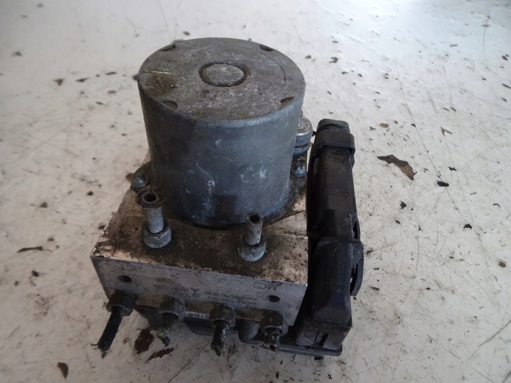 фото №1, Насос abs smart forfour 454 a4544200175