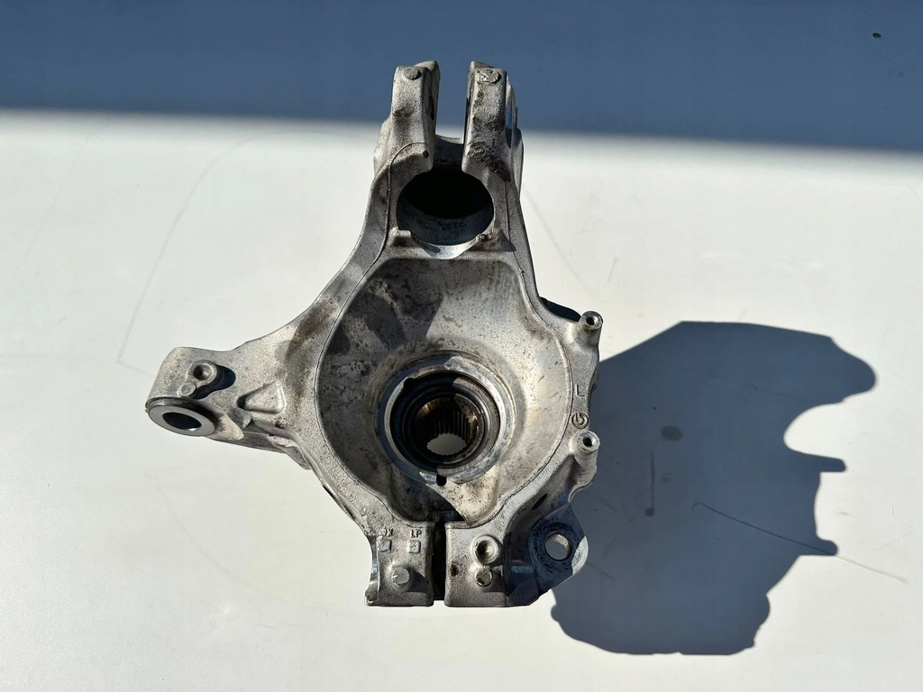 фото №1, Поворотный кулак перед левая land rover evoque l551 2 l551